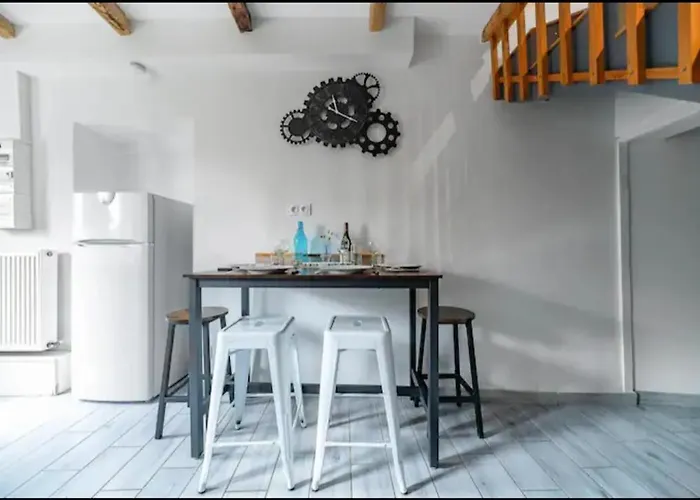 Сasa de vacaciones ⟬la Maisonnette De Séverine⟭ Saint-Genès-Champanelle